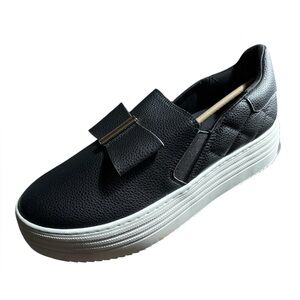 New in box Joy Cleanboss Luxury Leather Quilted Slip on Shoes Sz 8 sneakers